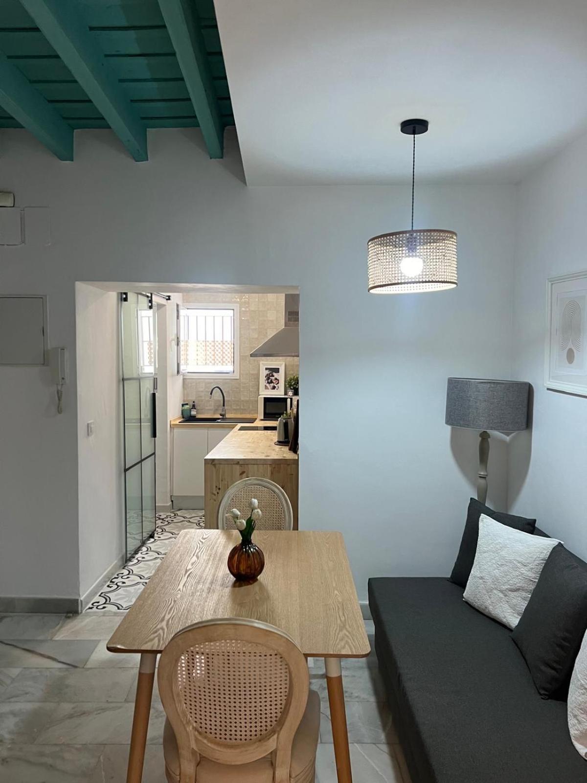 Apartamento En Casco Antiguo - Plaza De La Gavidia セビリア エクステリア 写真